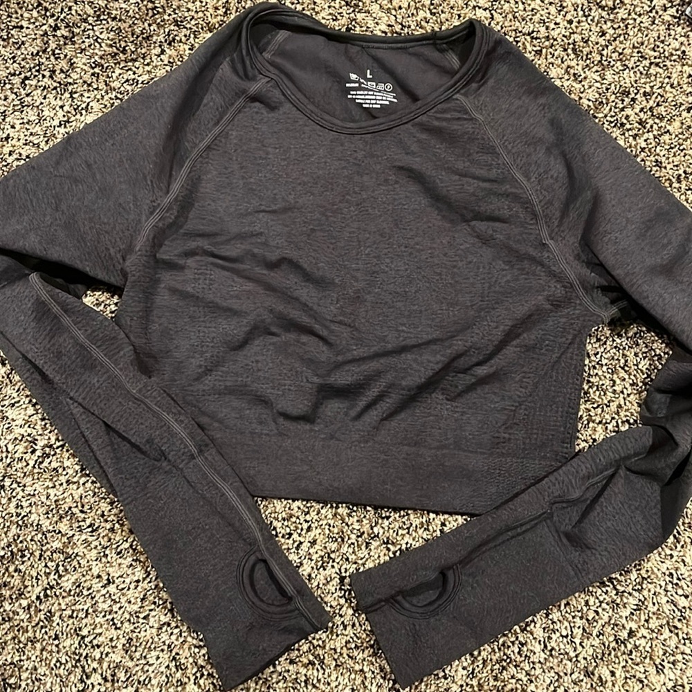 Amazon Gray Long Sleeve Work-Out Top, NWOT